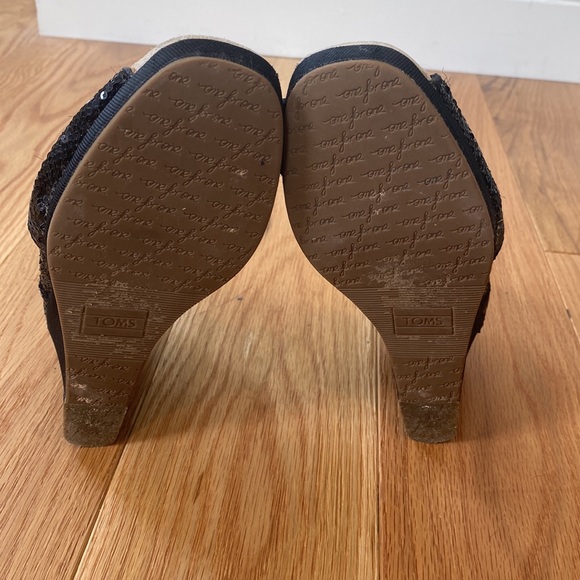 Toms Black Sequin Wedges - Picture 4 of 6